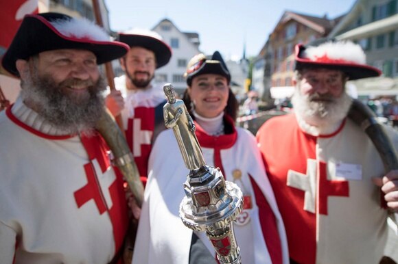 Un momento dei festeggiamenti ufficiali per i 600 anni dalla nascita di Nicolao della Flüe, domenica 30 aprile a Sarnen
