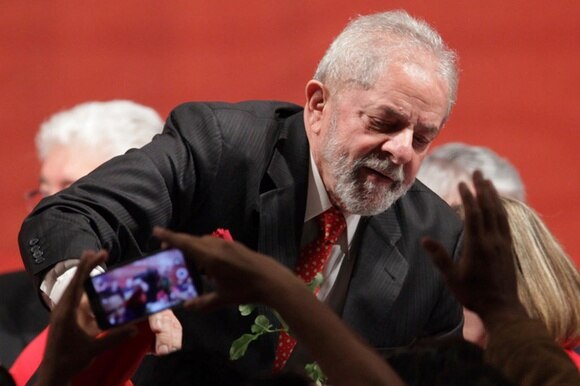 L ex presidente brasiliano Lula Da Silva in un immagine d archivio.