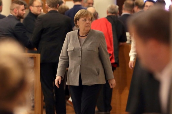 Angela Merkel non è ancora riuscita a formare un nuovo governo. Salta l intesa con i liberali e Verdi.