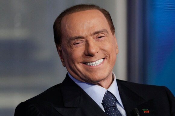Silvio Berlusconi è tornato a sorridere