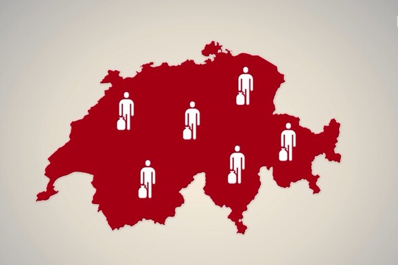 In un grafico, la silhouette della Svizzera e i 5 pittogrammi raffiguranti i migranti distribuiti per tutto il Paese.
