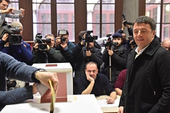 Il segretario del PD Matteo Renzi ammette la sconfitta e rimetto al congresso il suo mandato