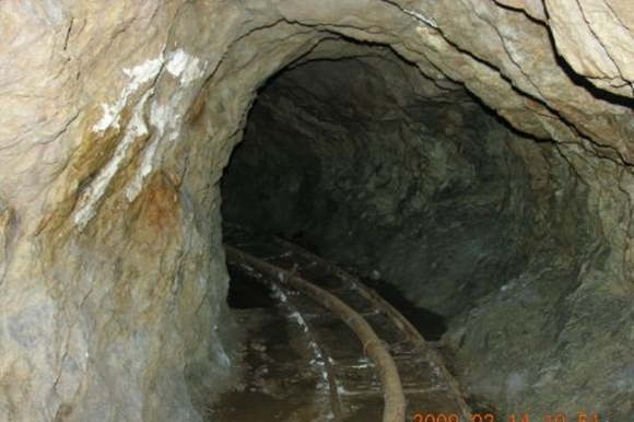 Una galleria della miniera di Sessa