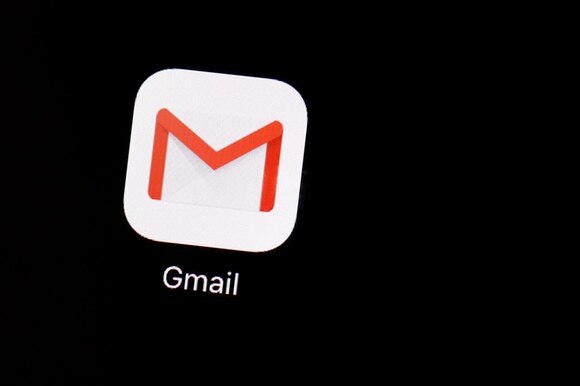 Icona dell applicazione per telefonino e tablet Gmail su sfondo neto