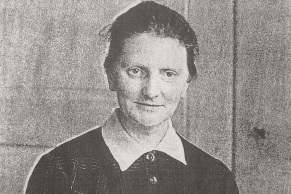 Foto della prima donna pastore della Svizzera