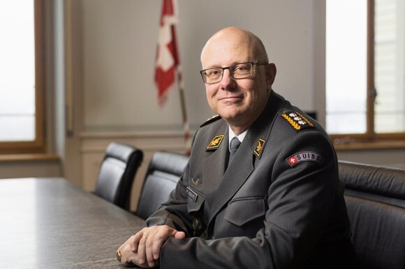 Una foto in alta uniforme del capo dell esercito svizzero Philippe Rebord: pure lui è stato coinvolto nello scandalo