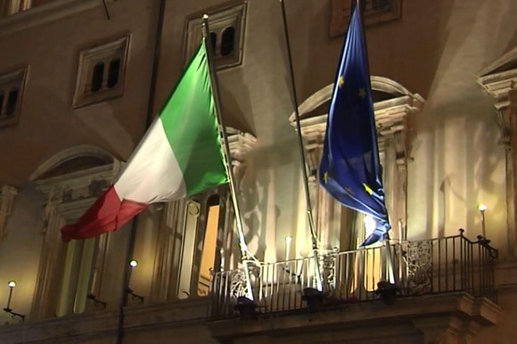Bandiere Italia e Ue