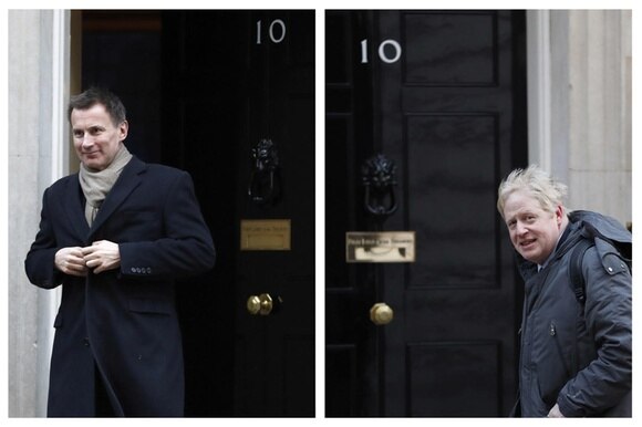 Immagine divisa in due; sulla sx Hunt, sulla dx Johnson, entrambi ritratti davanti alla porta della residenza del premier UK
