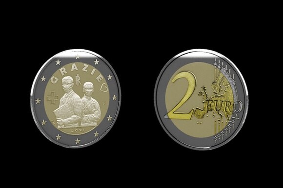 La nuova moneta di due euro con rappresentati due operatori sanitari.