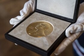 La medaglia del Premio Nobel.
