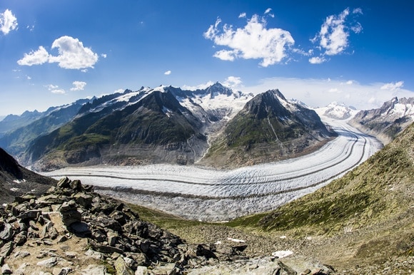 Una vista dall alto del ghiacciaio dell Aletsch.
