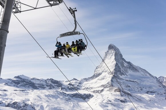 A Zermatt ci vogliono più di 5 000 franchi per fare la settimana bianca con la famiglia.
