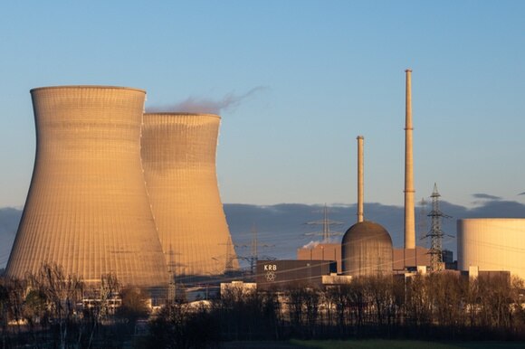 La centrale nucleare di Gundremmingen in Germania.