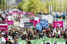 La manifestazione a favore dell aborto a New York
