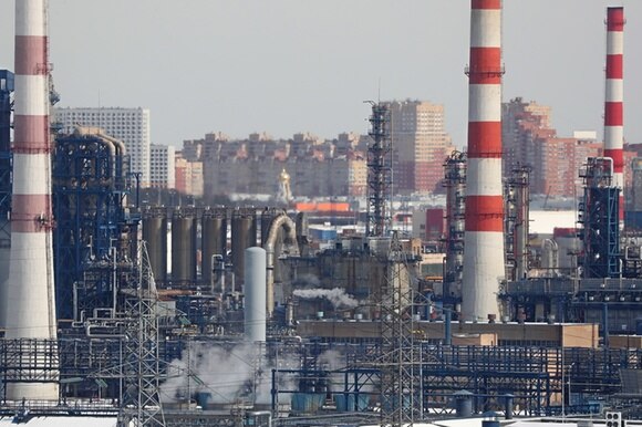 Una raffineria di Gazprom vicino a Mosca.