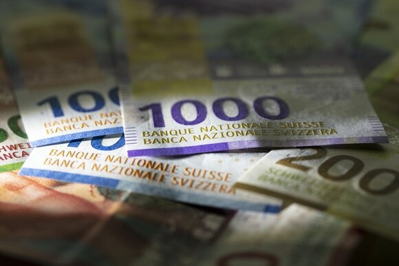 denaro, franchi svizzeri