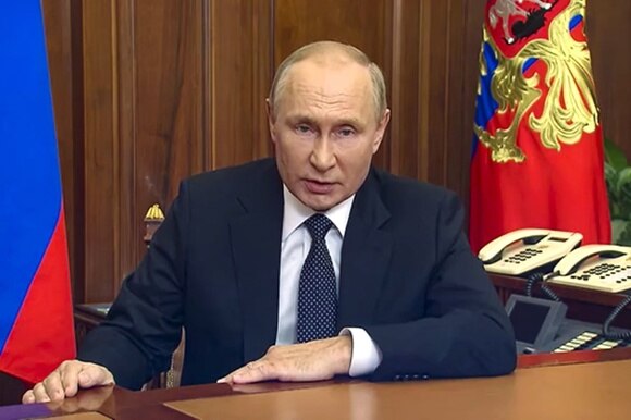 Vladimir Putin durante il discorso alla nazione.