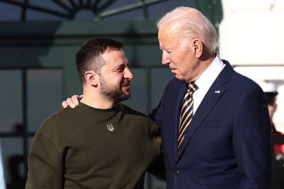 Joe Biden riceve Volodymyr Zelensky