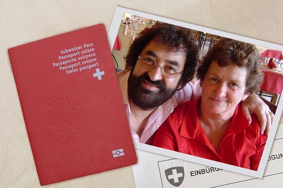 Französisch-schweizerisches Paar mit dem roten Pass